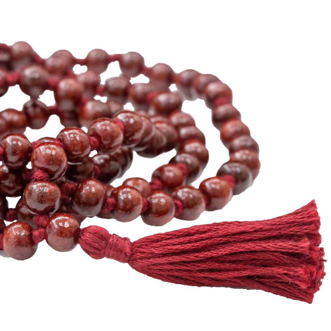Pocket Pema Chödrön Meditation Bundle - Rosewood Mala 108 Beads Closeup